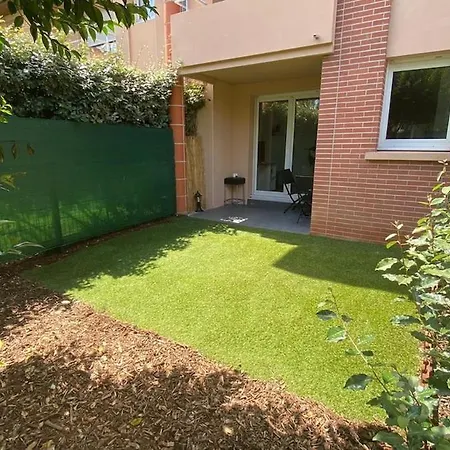 Les Muses - Avec Entree Autonome, Clim Neuve, Jardin, Parking Prive & Sa Piscine ! - شقة