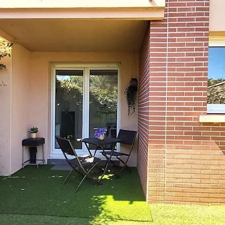 Les Muses - Avec Entree Autonome, Clim Neuve, Jardin, Parking Prive & Sa Piscine ! -