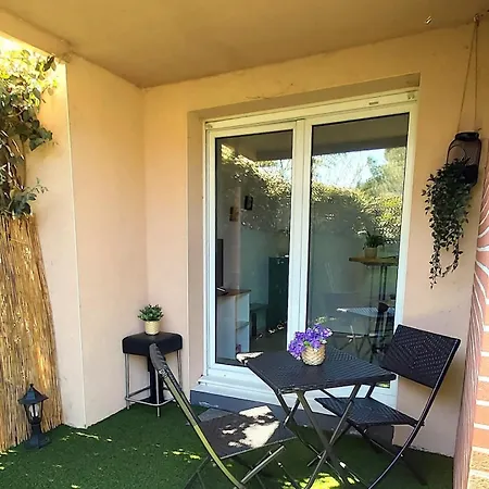 Les Muses - Avec Piscine, Parking&jardin Privé ! Appartement *